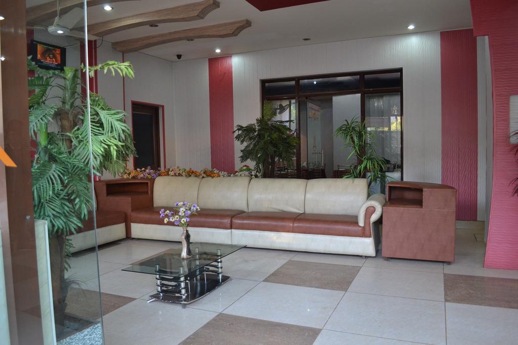 Hotel Atithi International Катра Екстериор снимка