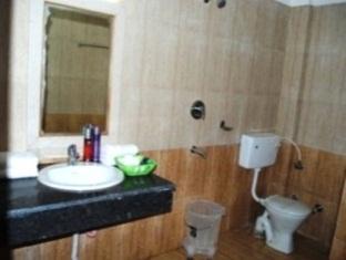 Hotel Atithi International Катра Екстериор снимка